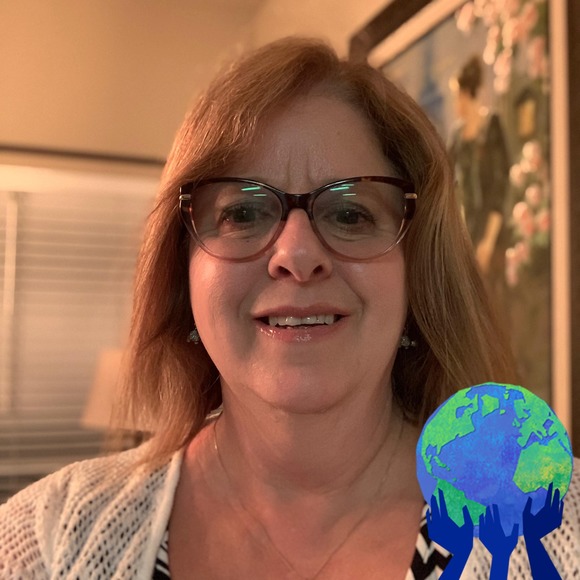 Poshmark profile picture for @skeleton